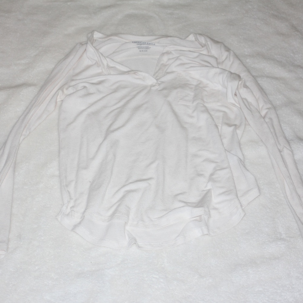 American Eagle White Long Sleeve